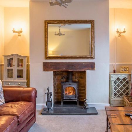 Charming 2 Bed House In Tewkesbury Centre Villa Exterior photo