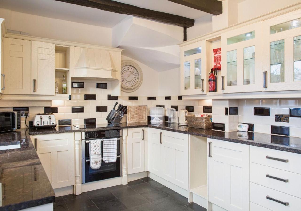 Charming 2 Bed House In Tewkesbury Centre Villa Exterior photo